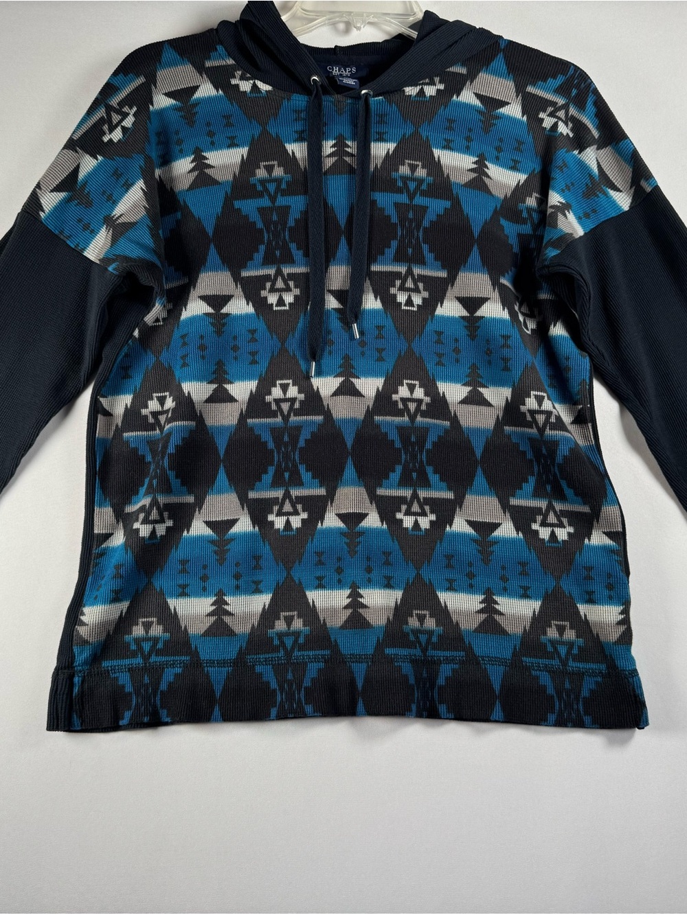 Chaps Men's (Unisex) Navy and Blue Geometric Hooded Sweater #fall #winter